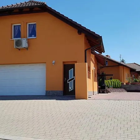 Na Vinarske Stezce Starovicky